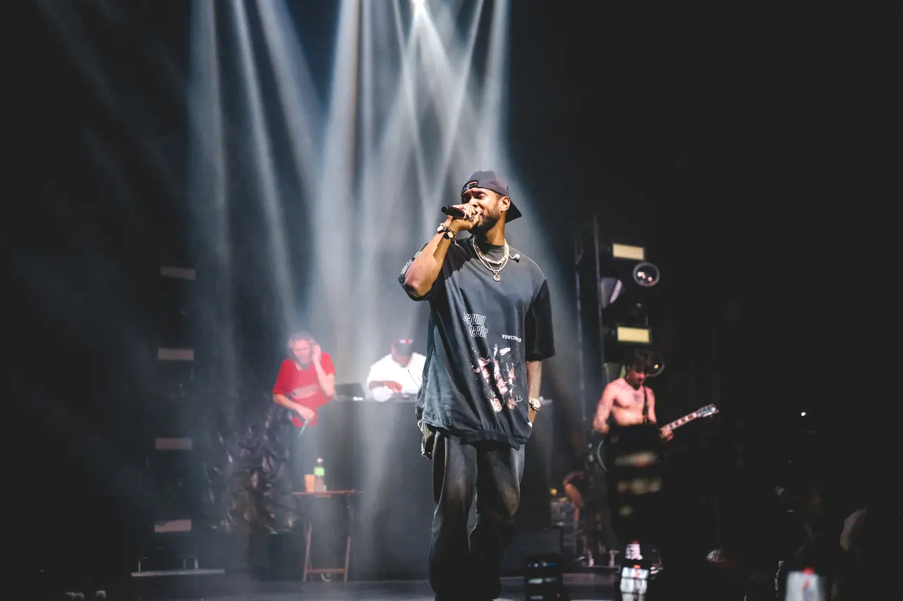 Music & Live image